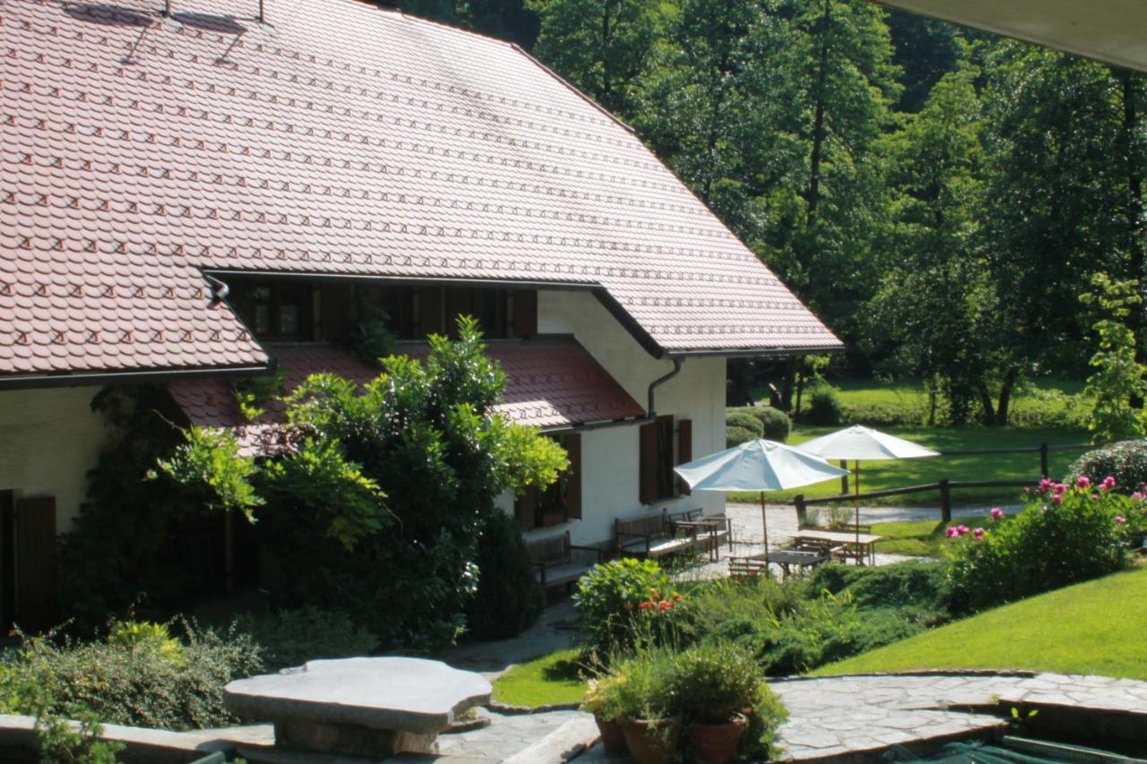 Domacija Seruga Countryside Hotel نوفو ميستو المظهر الخارجي الصورة